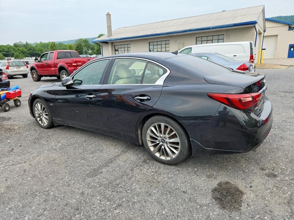 2018 INFINITI Q50 3.0T LUXE 2