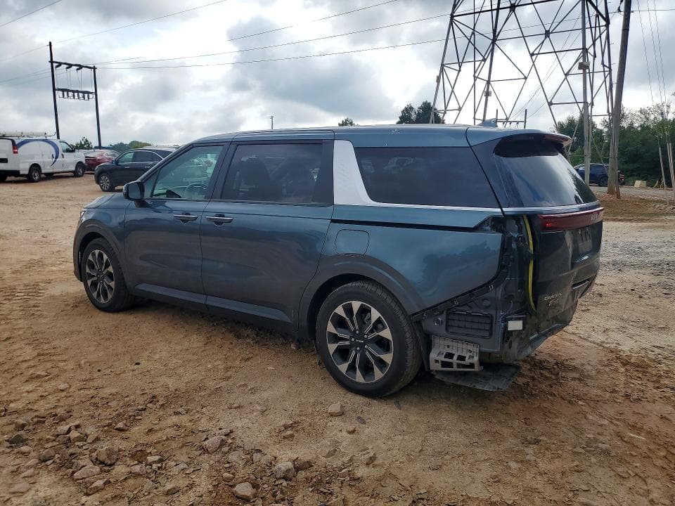 2024 KIA CARNIVAL EX 2