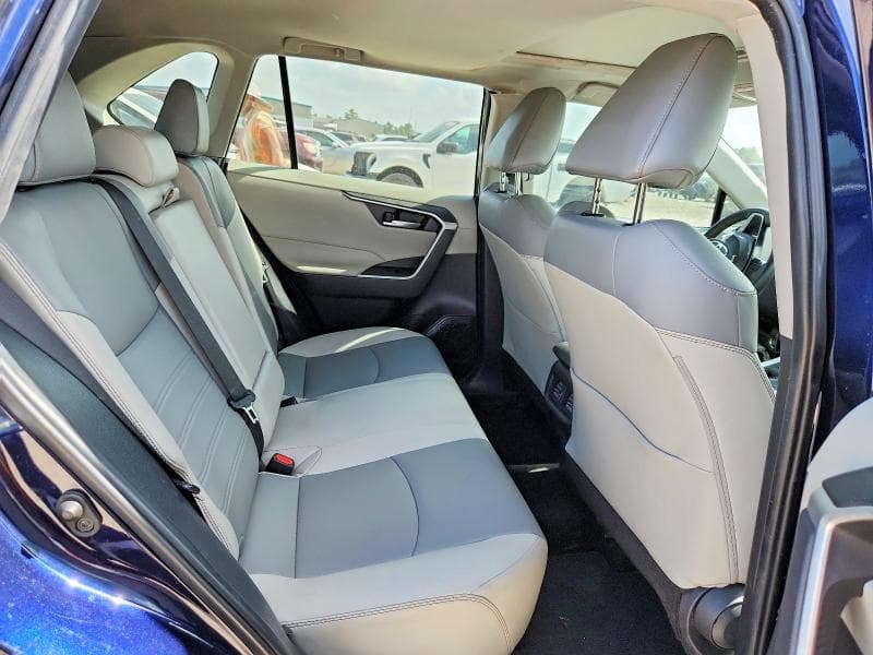 2024 TOYOTA RAV4 XLE PREMIUM 10