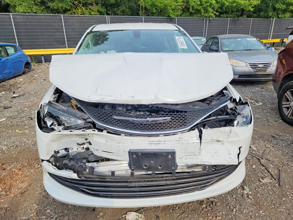 2017 CHRYSLER PACIFICA LX 5