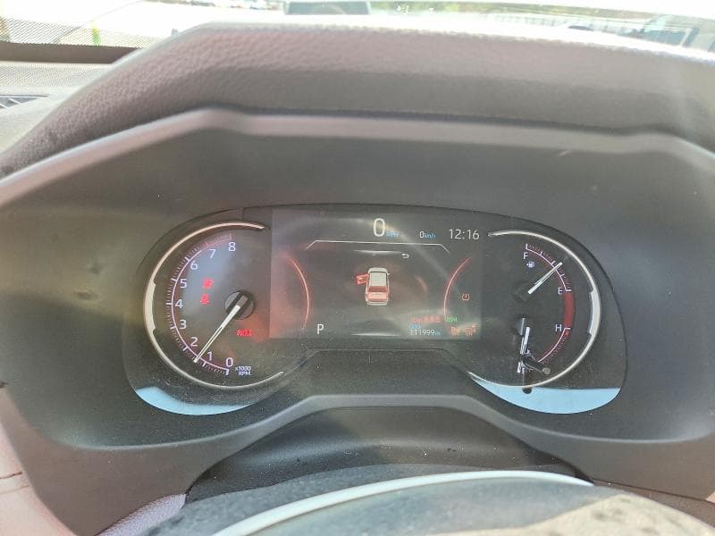 2019 TOYOTA RAV4 LIMITED 9