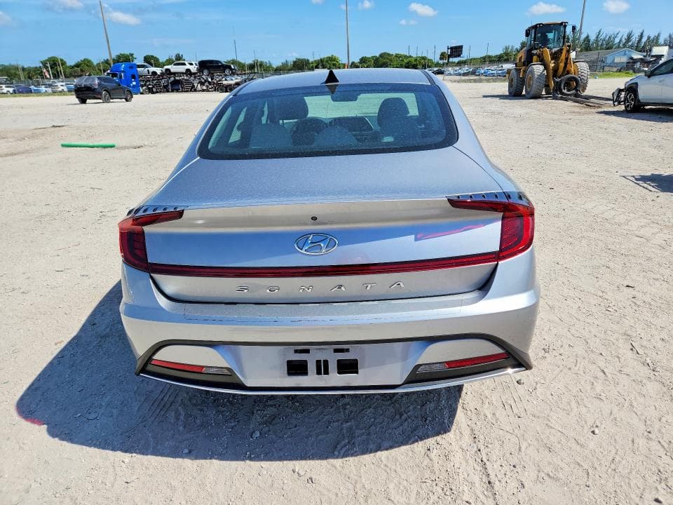 2022 HYUNDAI SONATA SE 6