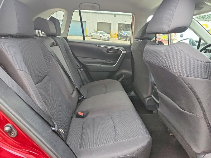 2019 TOYOTA RAV4 LE 11
