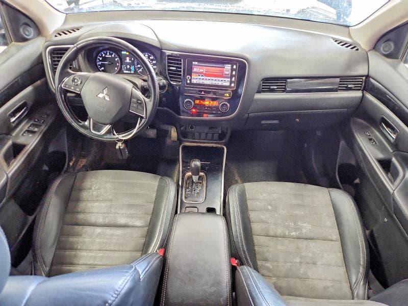 2019 MITSUBISHI OUTLANDER SE 8