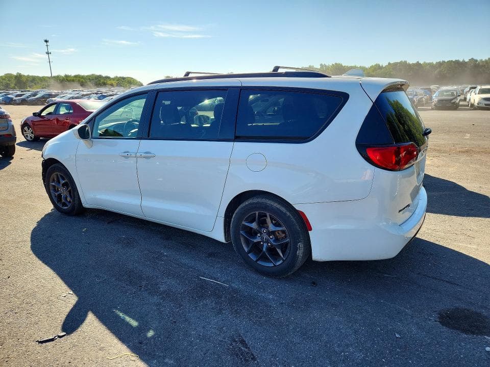 2018 CHRYSLER PACIFICA TOURING L 2