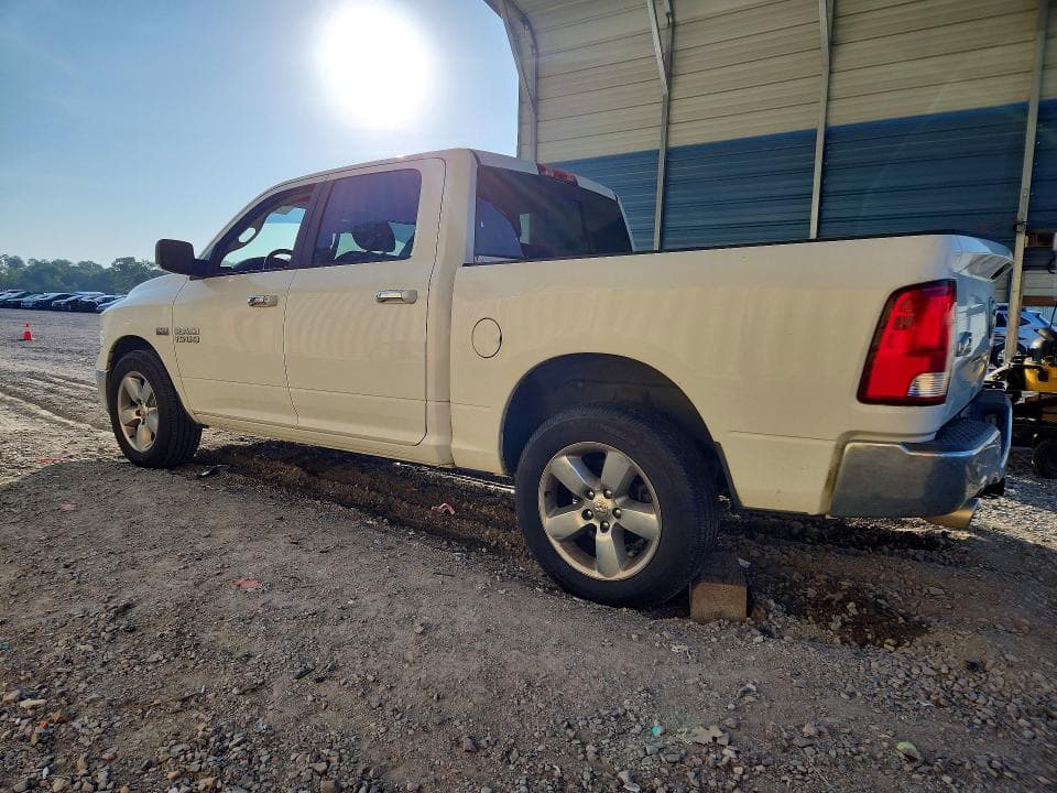 2017 RAM 1500 SLT 2