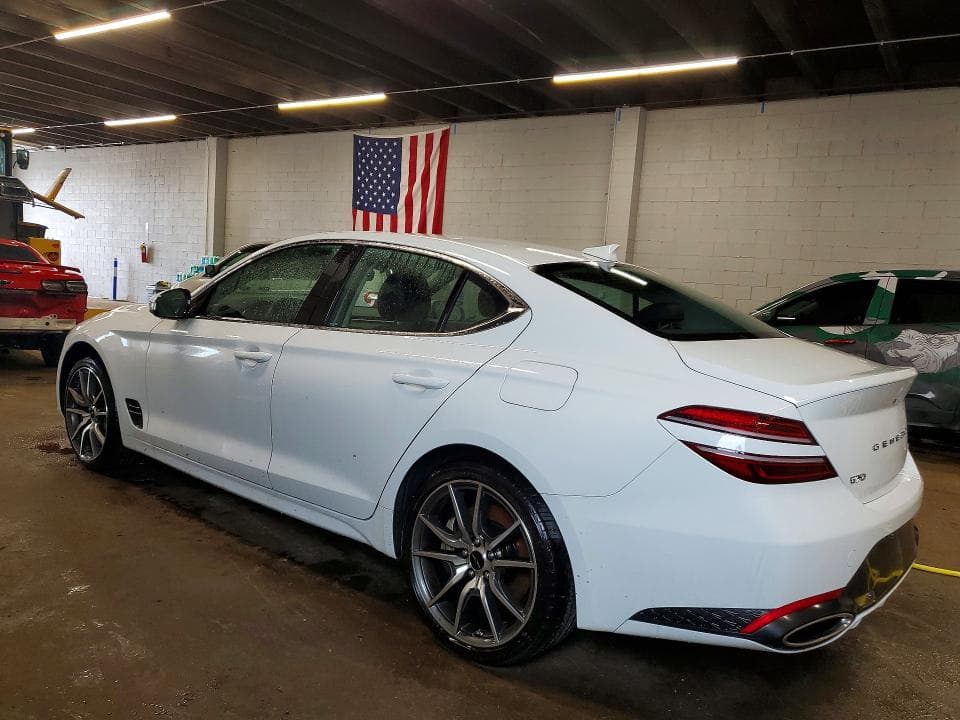 2026 GENESIS G70 2.5T STANDARD 2
