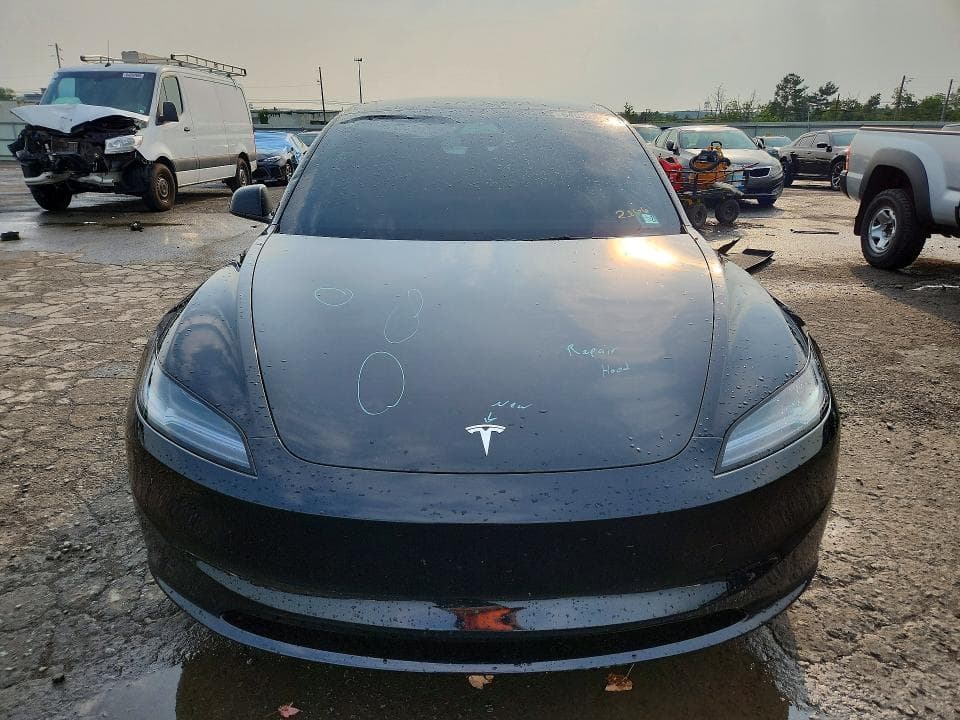 2025 TESLA MODEL 3 5