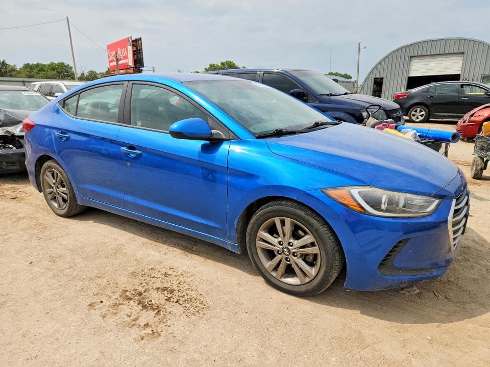 2018 HYUNDAI ELANTRA SEL 4