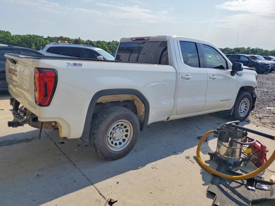 2026 GMC SIERRA K1500 SLE 3