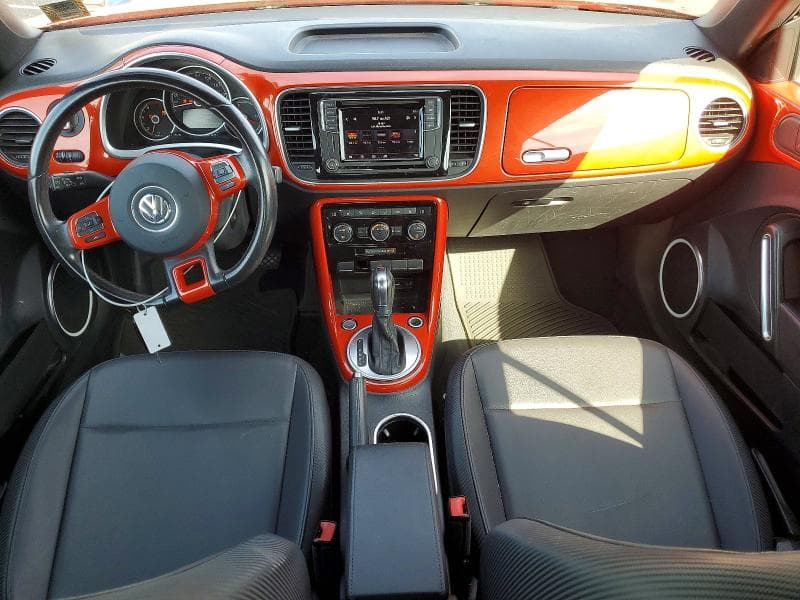 2018 VOLKSWAGEN BEETLE S 8