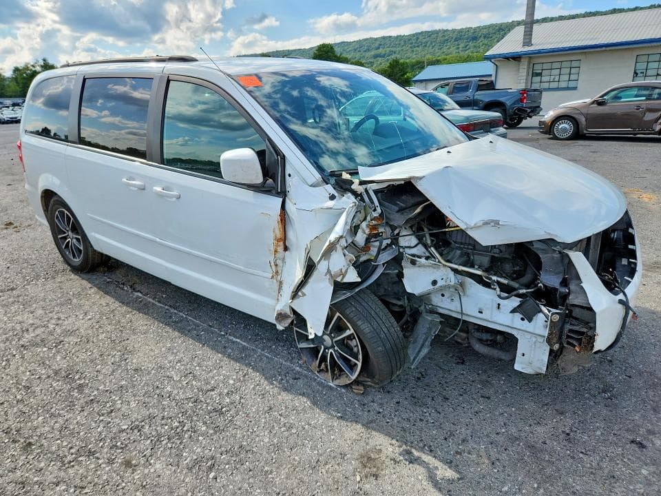 2017 DODGE GRAND CARAVAN GT 4