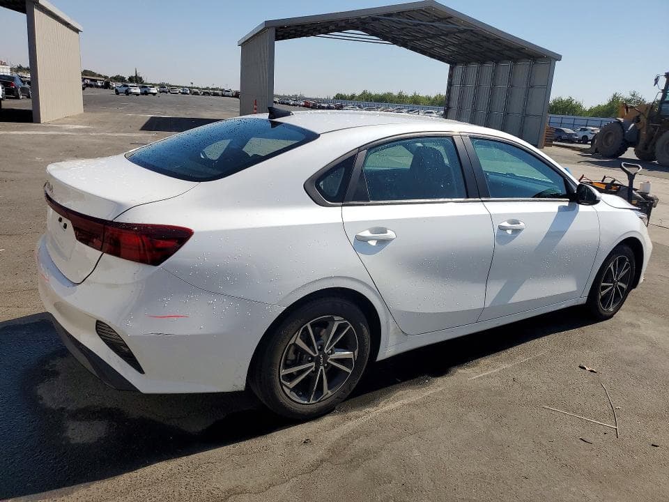 2023 KIA FORTE LXS 3
