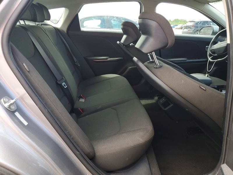 2026 KIA K4 LXS 10