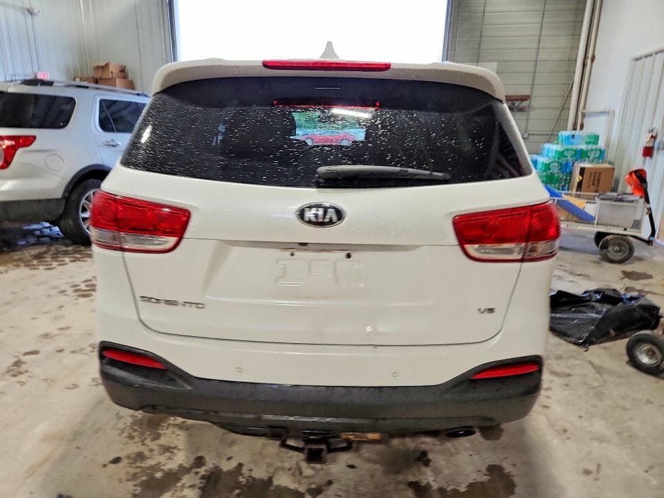 2018 KIA SORENTO LX V6 6