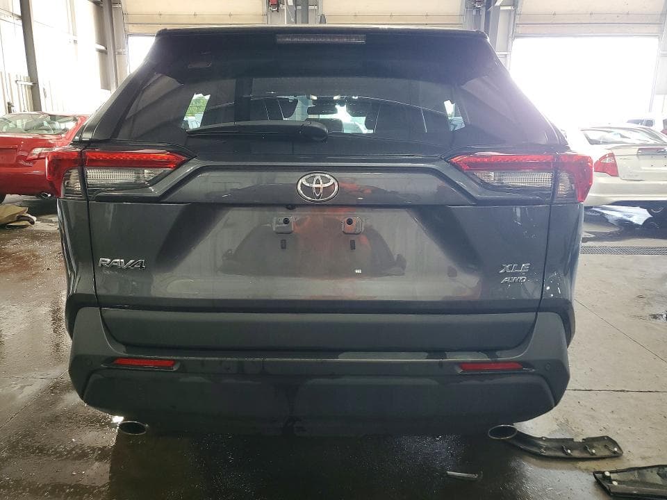 2024 TOYOTA RAV4 XLE PREMIUM 6