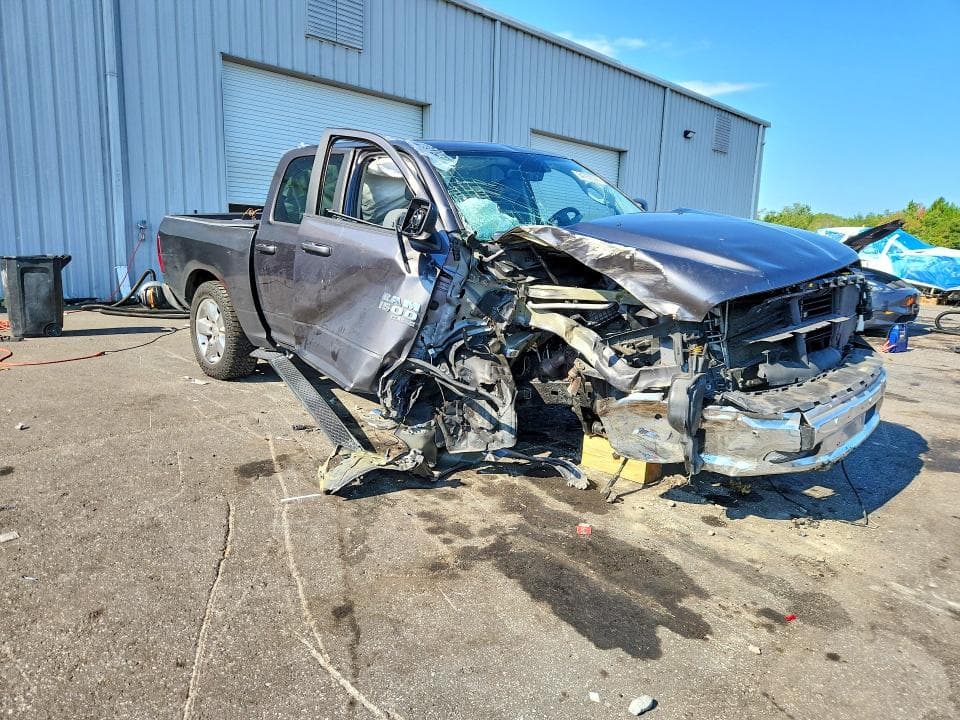 2019 RAM 1500 CLASSIC SLT 4
