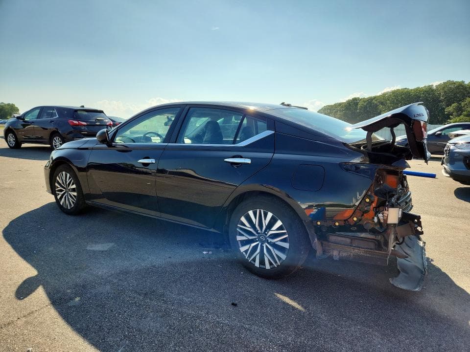 2024 NISSAN ALTIMA SV 2