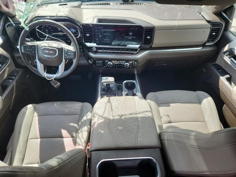 2023 GMC SIERRA K1500 SLT 8
