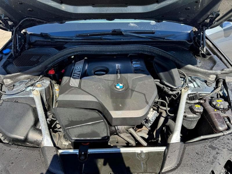 2018 BMW 530 XI 12