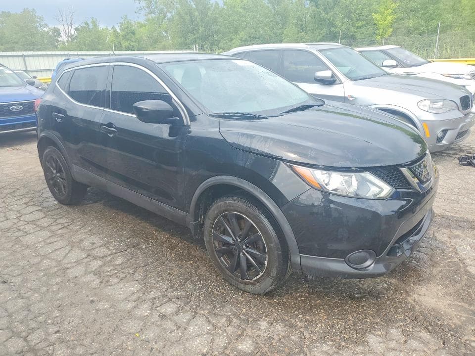 2018 NISSAN ROGUE SPORT S 4
