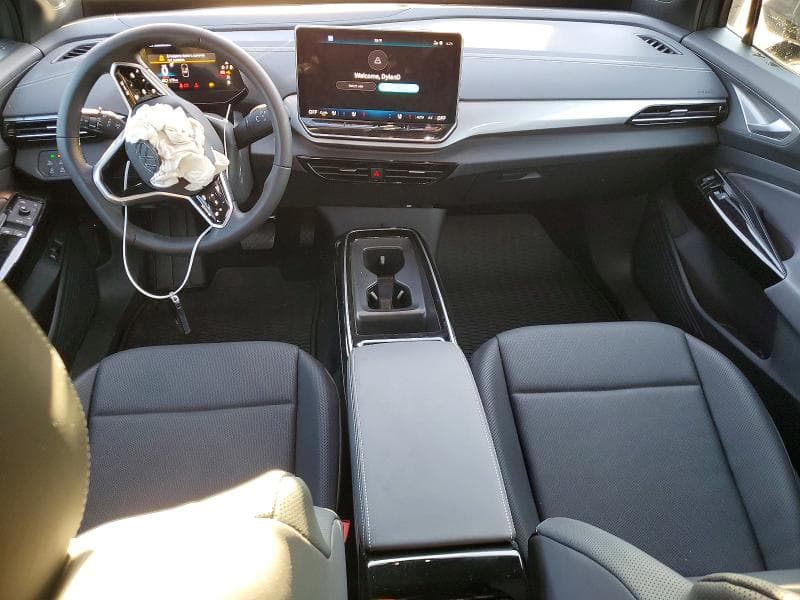 2025 VOLKSWAGEN ID.4 PRO S 8