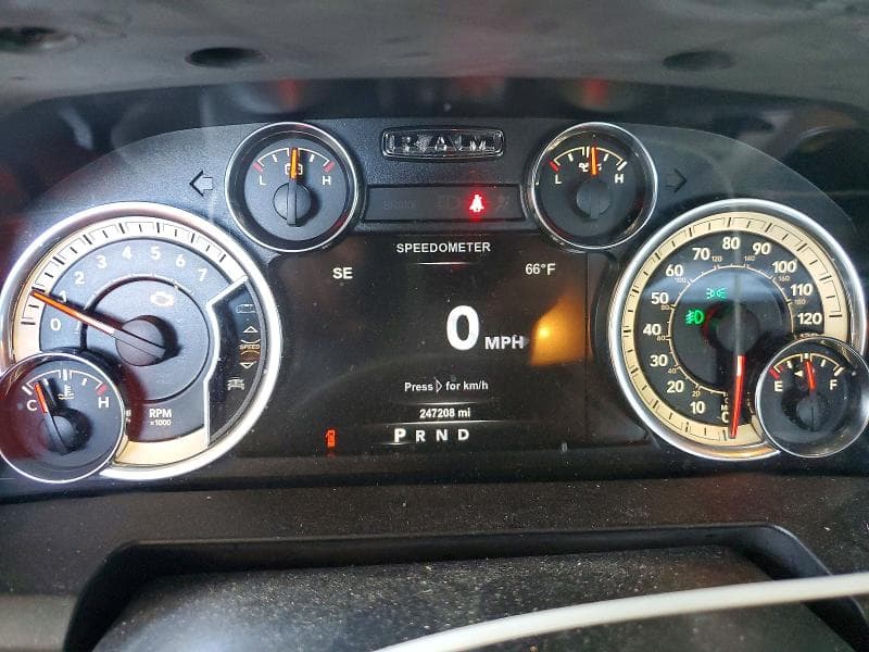 2017 RAM 1500 SLT 9