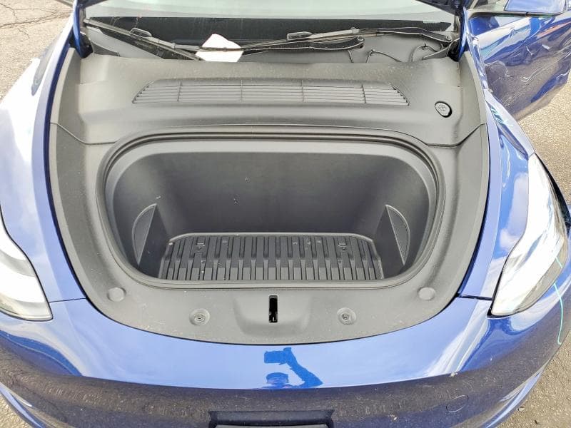 2024 TESLA MODEL Y 11