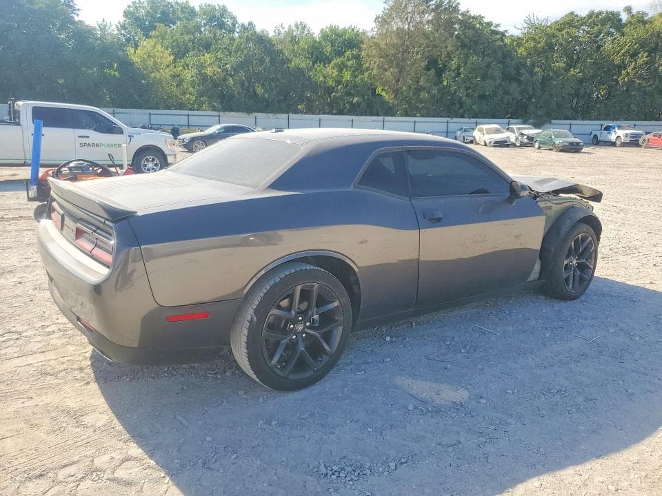 2022 DODGE CHALLENGER SXT 3