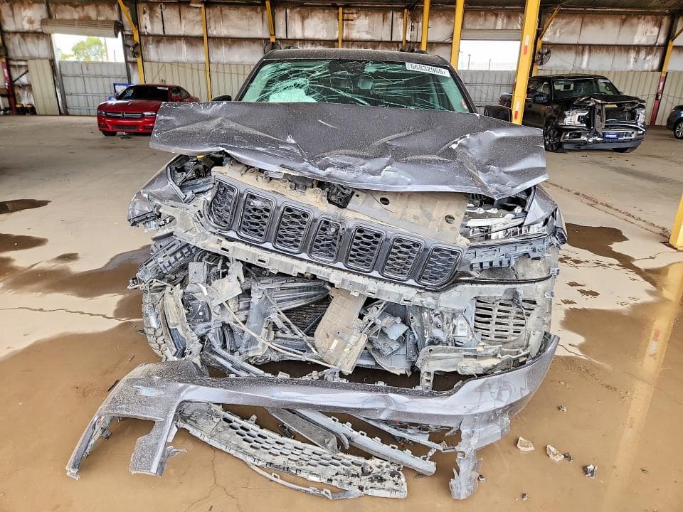2023 JEEP GRAND CHEROKEE L LIMITED 5