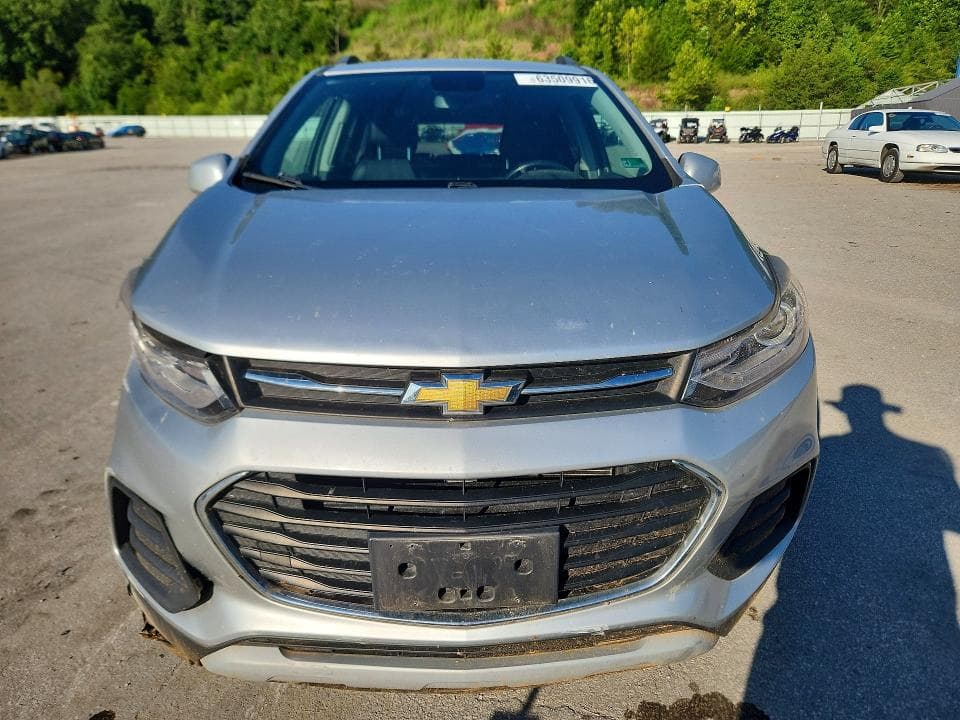 2017 CHEVROLET TRAX 1LT 5