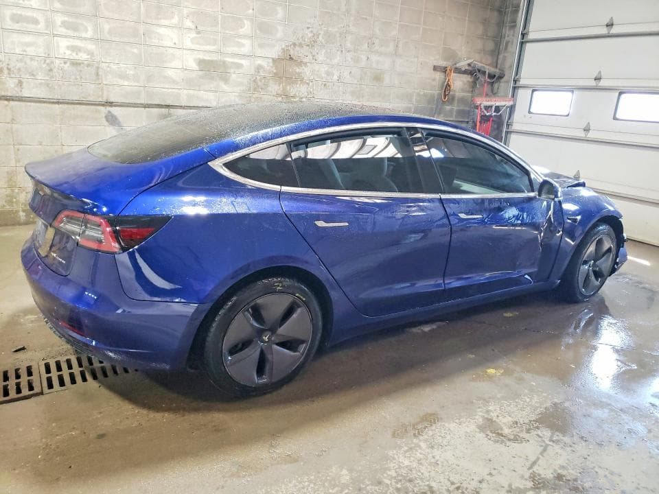 2018 TESLA MODEL 3 3
