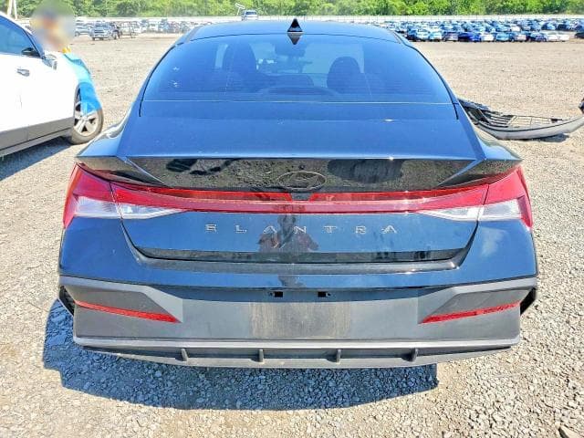 2025 HYUNDAI ELANTRA SE 6