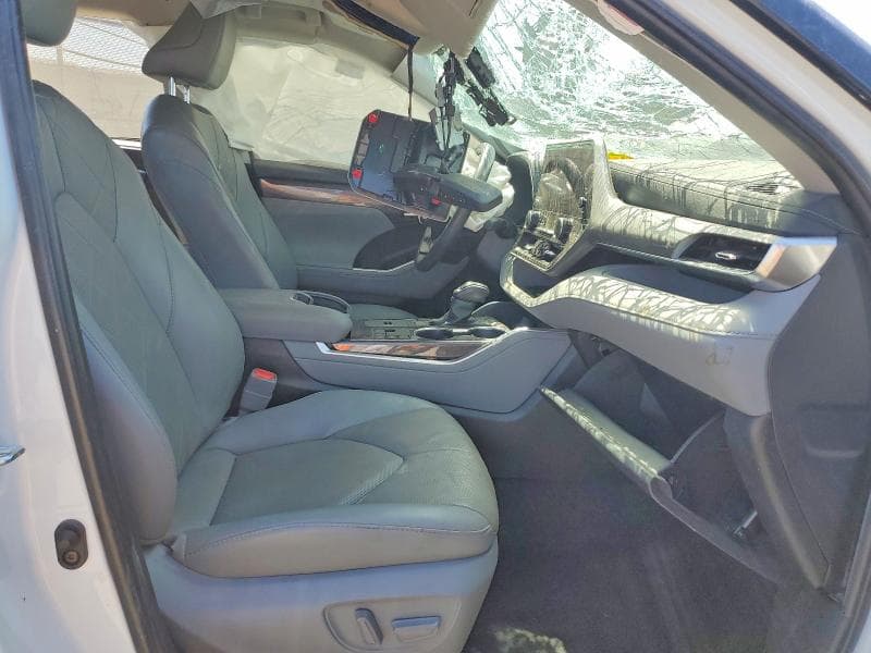 2024 TOYOTA HIGHLANDER PLATINUM 7
