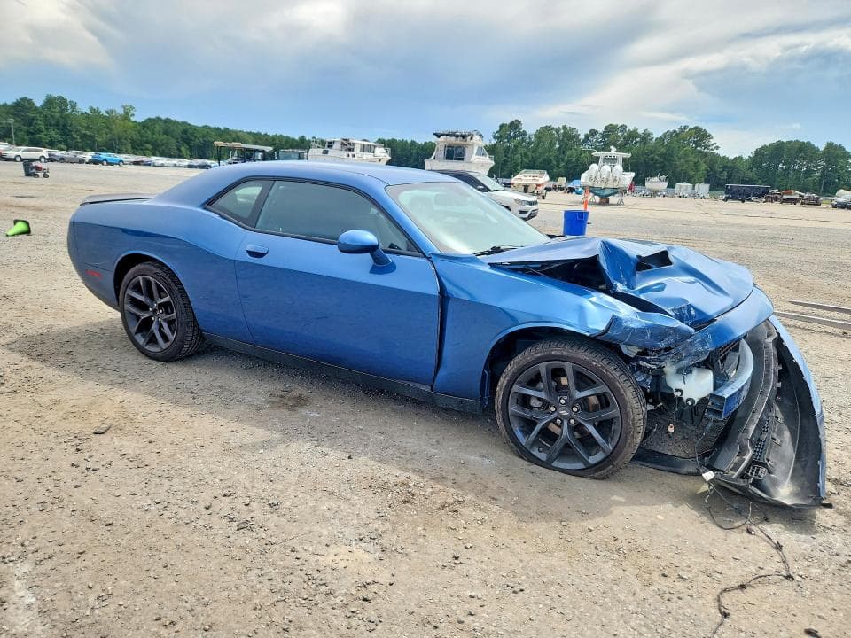 2022 DODGE CHALLENGER SXT 4