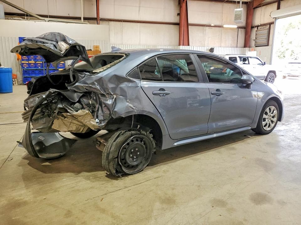 2026 TOYOTA COROLLA LE 3