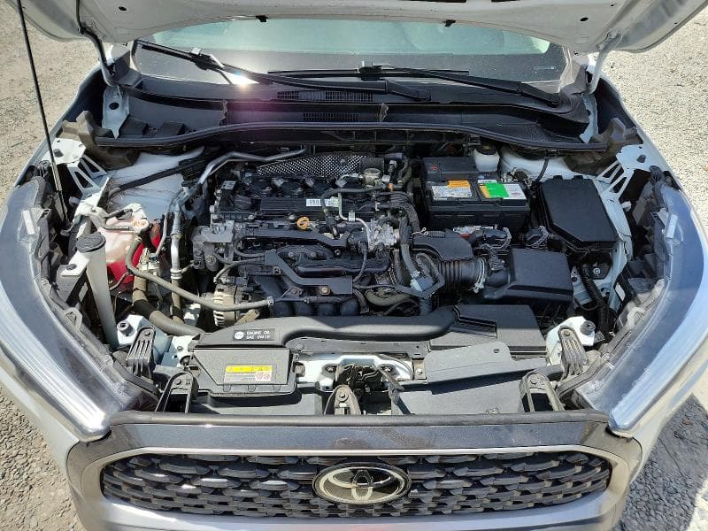 2022 TOYOTA COROLLA CROSS XLE 12