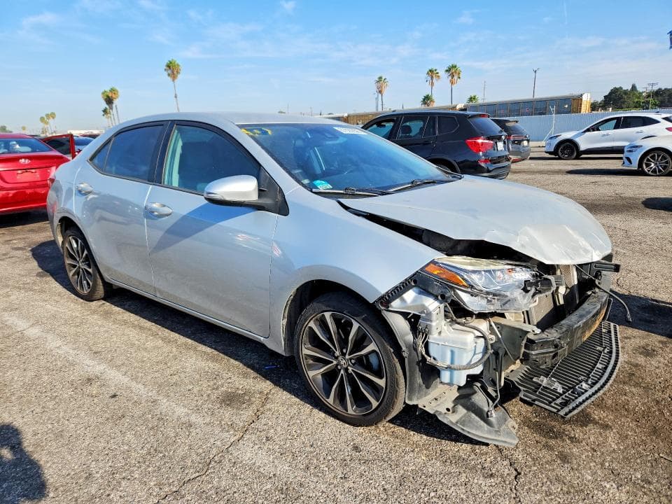 2019 TOYOTA COROLLA SE 4