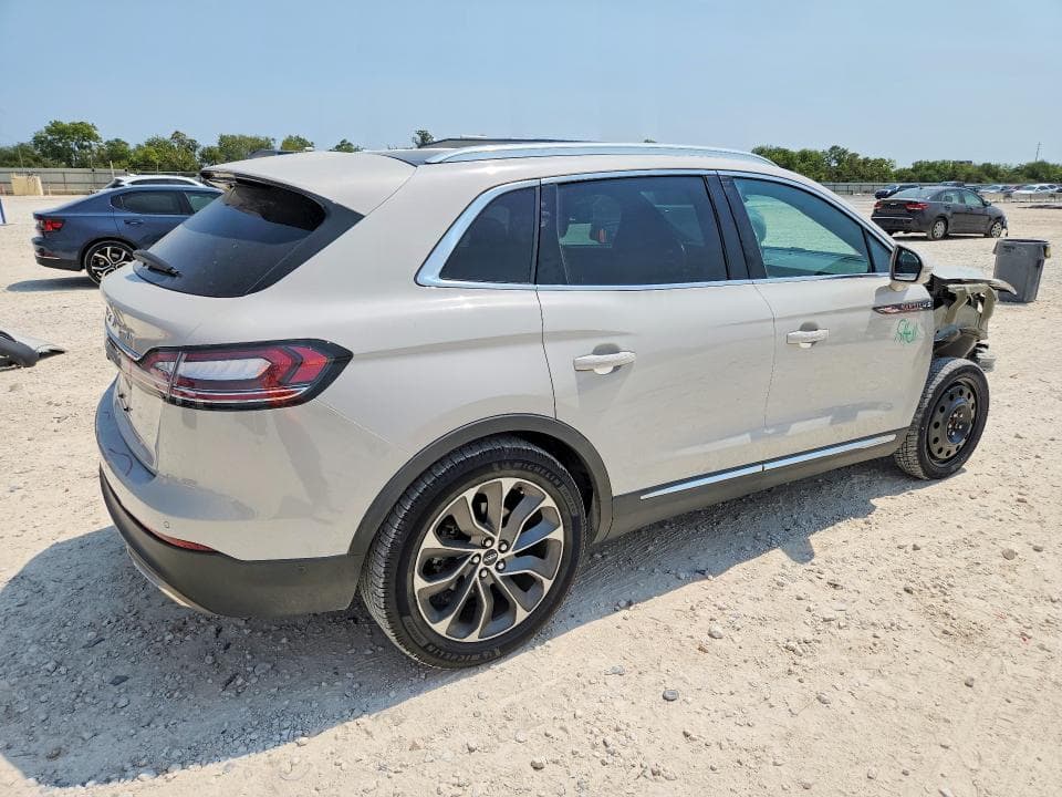 2022 LINCOLN NAUTILUS RESERVE 3