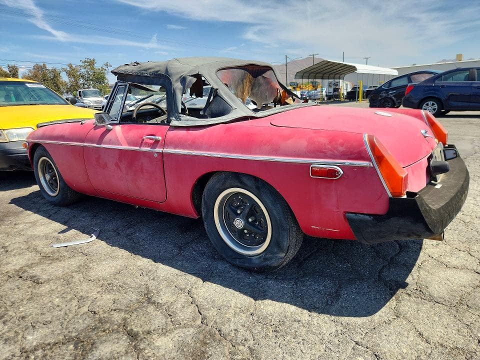 1977 MGB CONVERTIBL 2