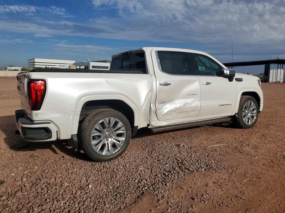 2022 GMC DENALI PICKUP 3