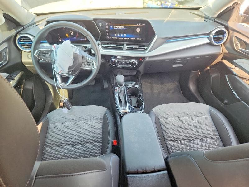 2025 CHEVROLET TRAX 1LT 8