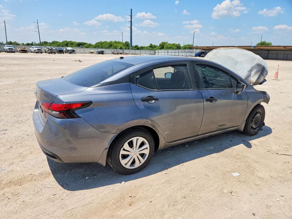 2020 NISSAN VERSA S 3