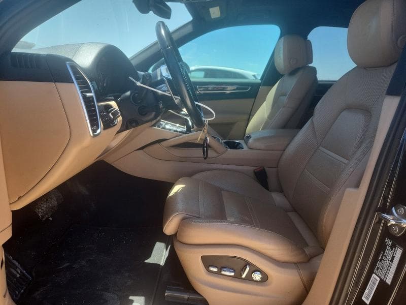 2019 PORSCHE CAYENNE SE HYBRID 7
