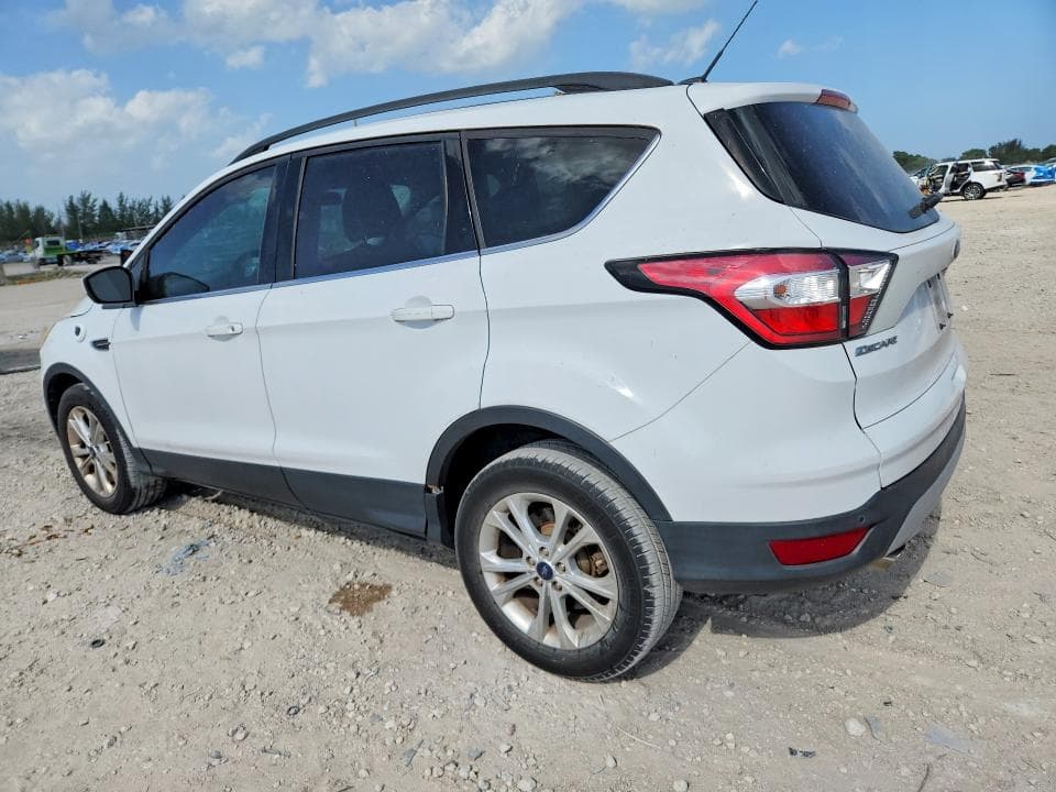2017 FORD ESCAPE SE 2