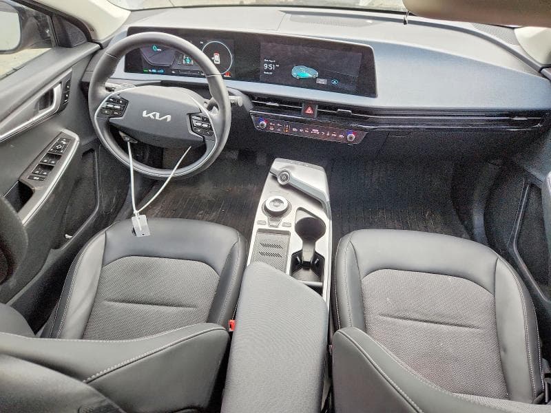 2024 KIA EV6 LIGHT LONG RANGE 8