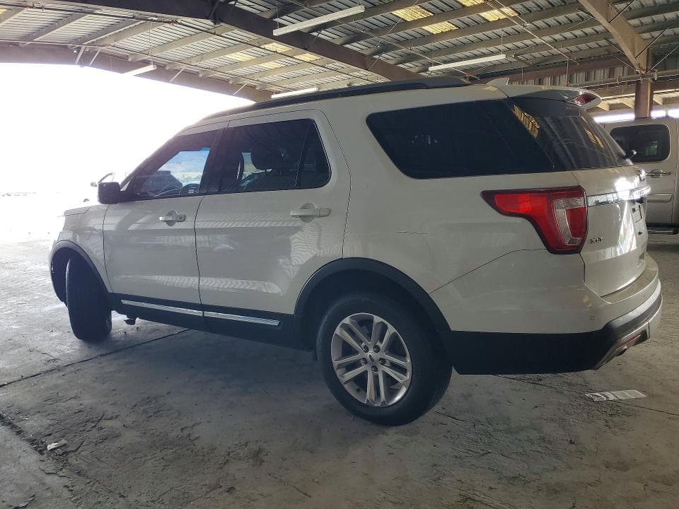2017 FORD EXPLORER XLT 2