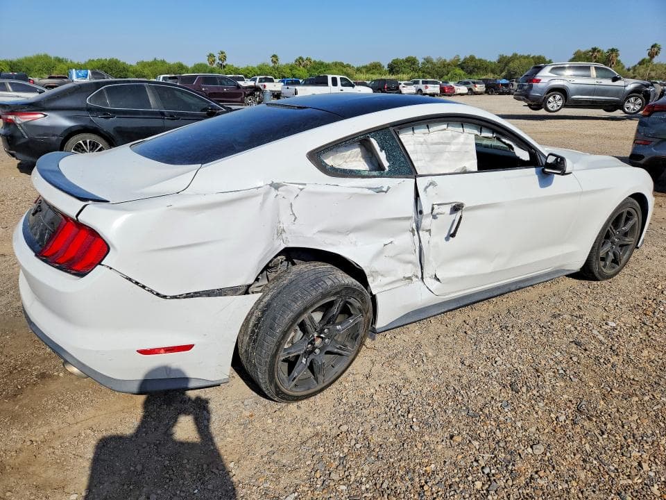 2018 FORD MUSTANG 3