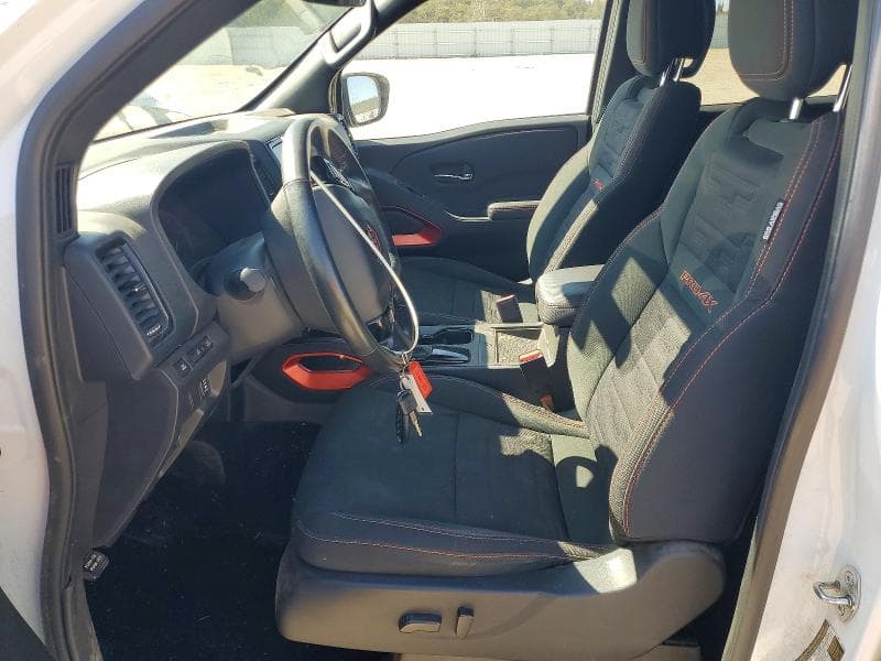 2024 NISSAN FRONTIER PRO-4X 7