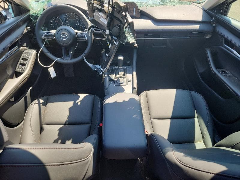 2026 MAZDA 3 PREFERRED 8